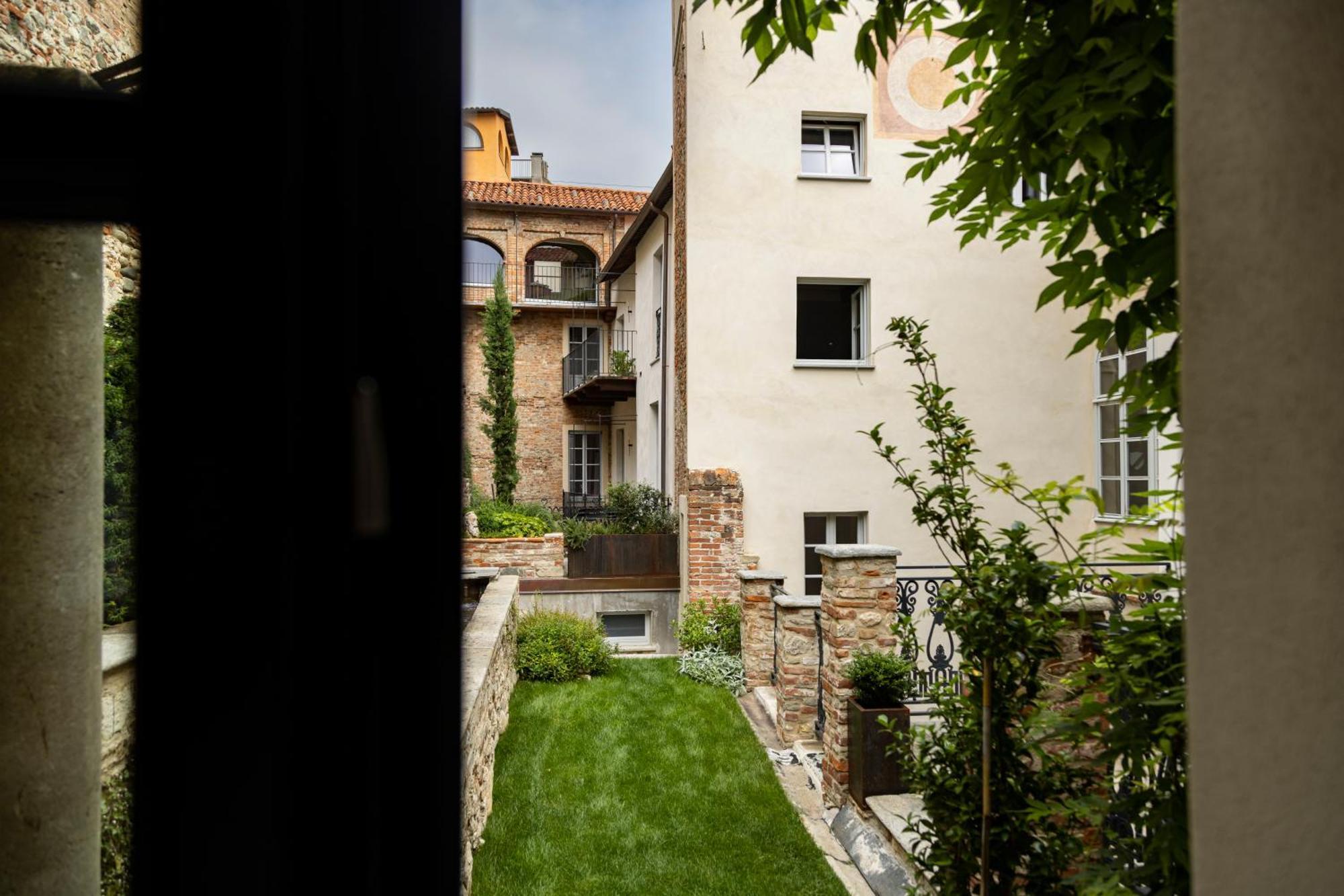 Palazzo Fauzone Relais Bed & Breakfast Mondovi Exterior photo